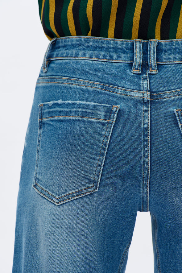 Mid Rise Barrel Leg Jeans