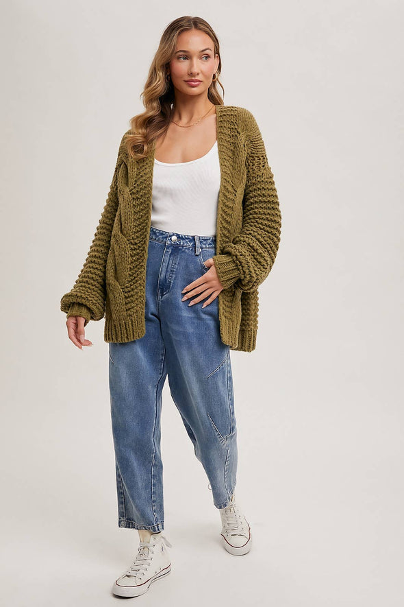 CHUNKY CABLE CARDIGAN