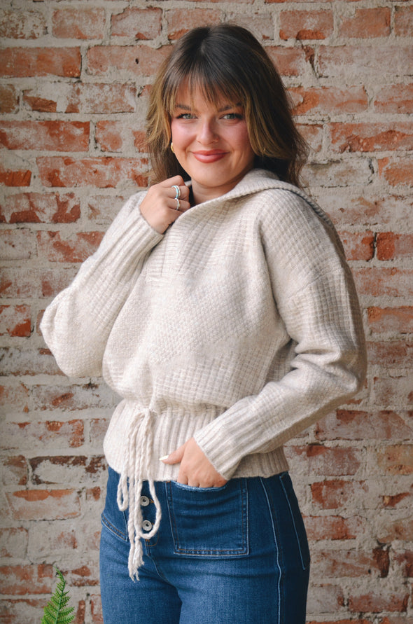 Brantley Sweater Hoodie In Cream