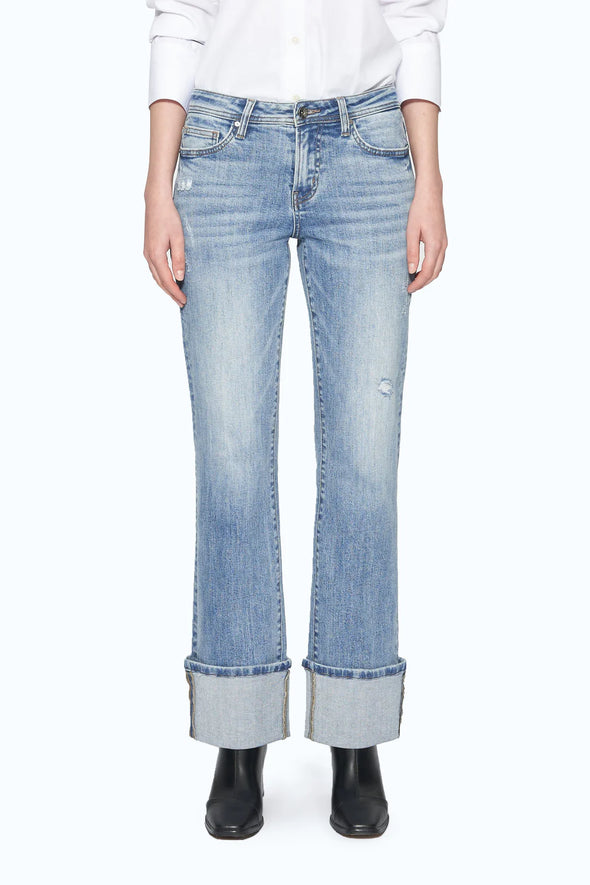 Flora Mid Rise Cuffed Jean In Stellar
