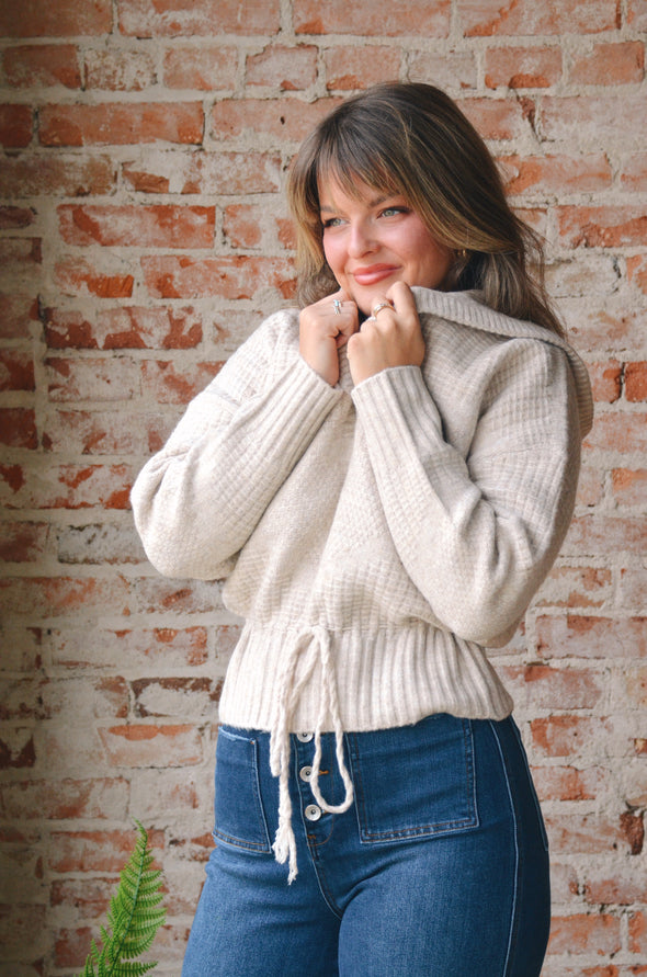 Brantley Sweater Hoodie In Cream