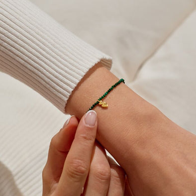 Mini Charms Malachite Double Heart Bracelet In Gold-Tone Plating