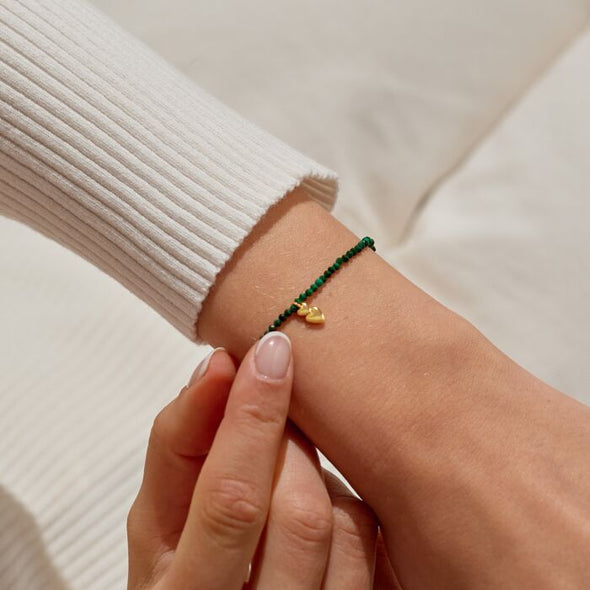 Mini Charms Malachite Double Heart Bracelet In Gold-Tone Plating
