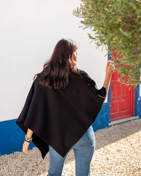 City Chic Poncho in Black